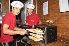 show de pizzeritos con pizza para fiestas infantiles